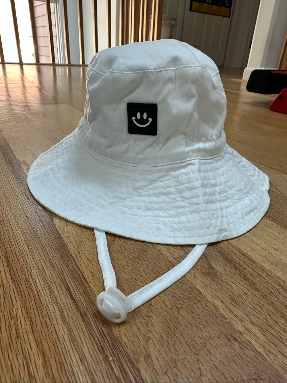 White Toddler Sunhat adjustable never worn